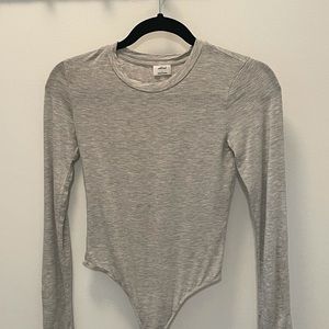 ARITZIA GREY BODYSUIT